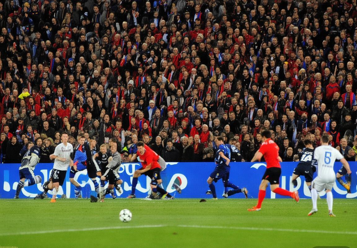 欧冠巅峰对决：巴伦西亚vs埃菲斯，战术对决与核心球员解析