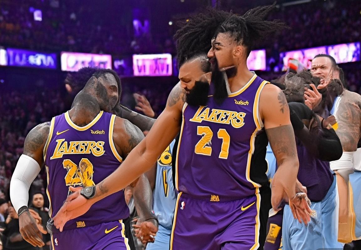 湖人险胜掘金晋级总决赛：詹姆斯戴维斯双星领航